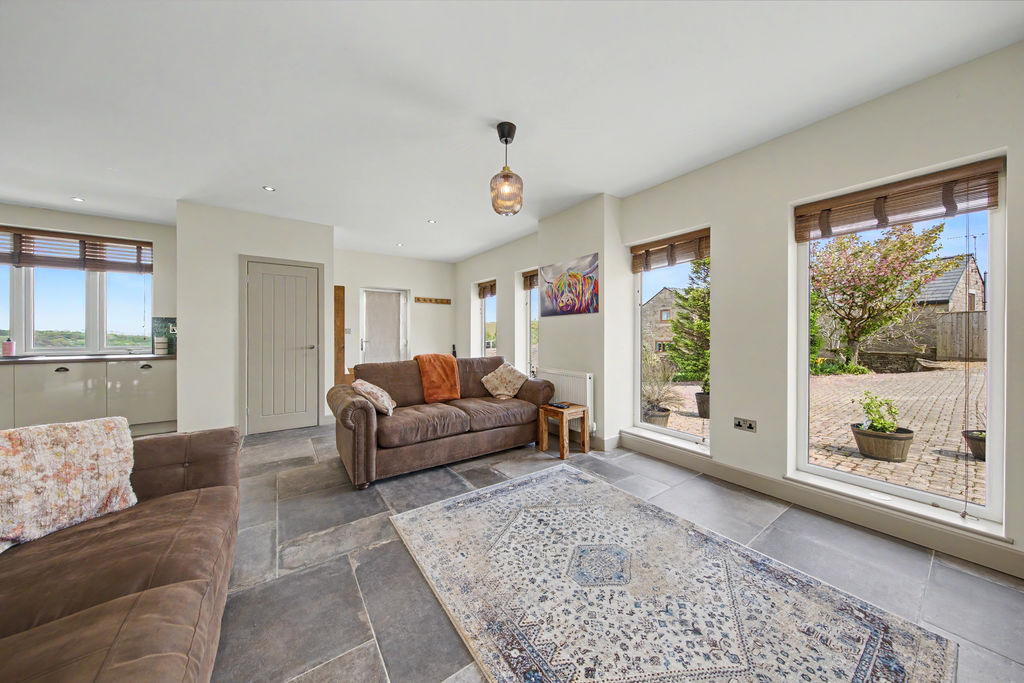 Darley Road Stone Edge